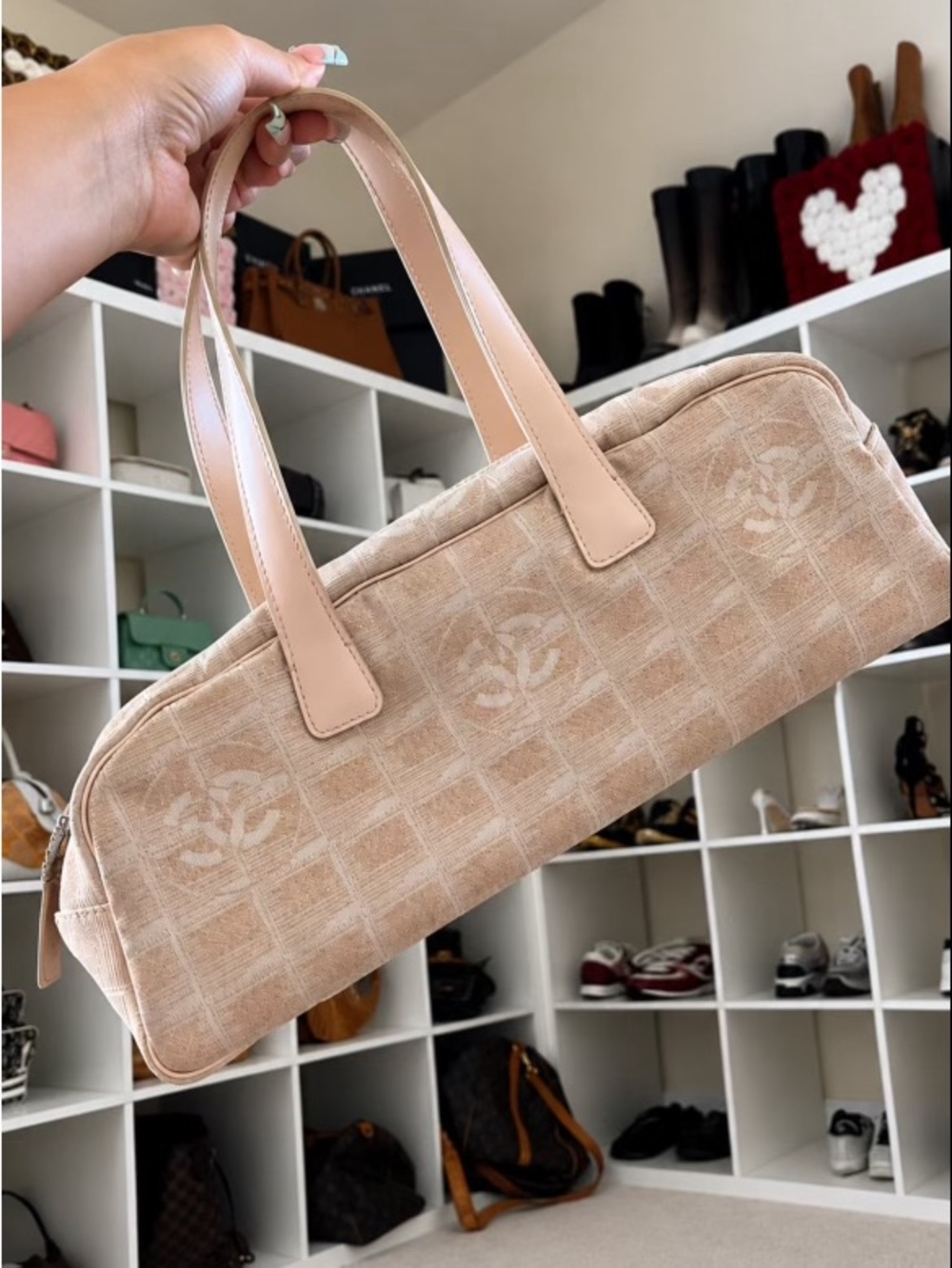 CHANEL GLITTER Logo-Print Shoulder Bag